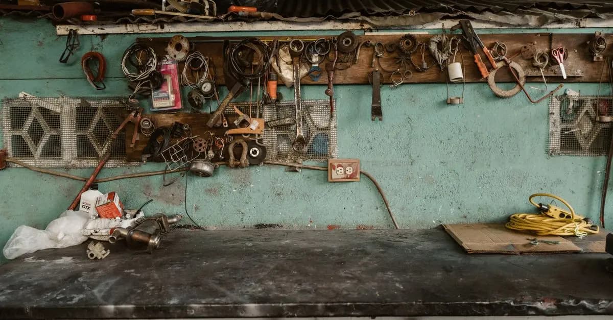 Cómo crear un espacio de bricolaje funcional en casa