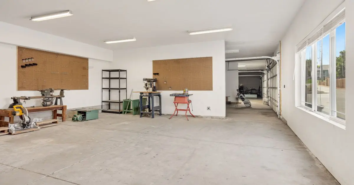 Cómo crear un espacio de bricolaje funcional en casa